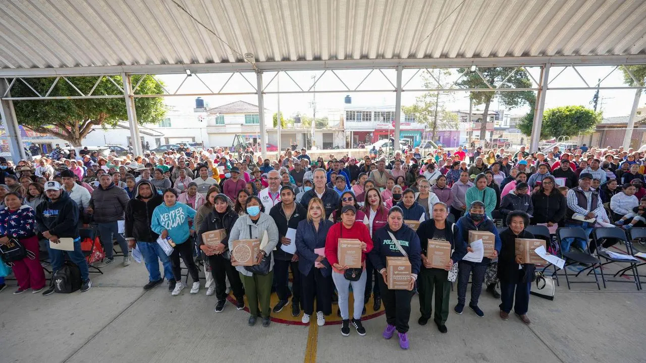 Ayuntamiento de Puebla entrega más de 2 mil despensas del programa Alimentación Imparable en San Baltazar Tetela