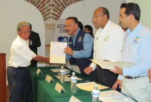 Puebla avanza 20 por cieto en alfabetización de adultos: SEP