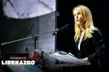 Llama Cayetana Álvarez de Toledo a jóvenes mexicanos a defender la democracia