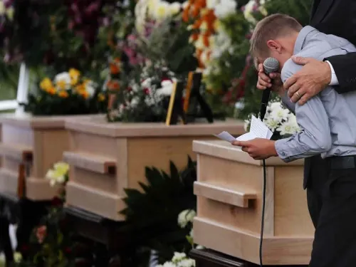 Así despidieron familiares y amigos a víctimas de ataque contra los LeBarón