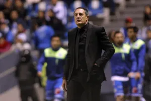 Directiva no debe a jugadores sueldos atrasados: Marini