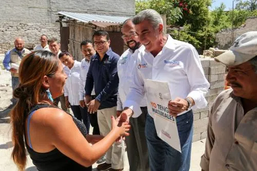 Inicia Tony Gali construcción de viviendas en Tepexi de Rodríguez