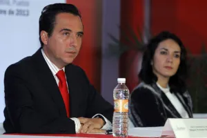 Pablo Fernández no pagó aguinaldo a 80 empleados del PRI