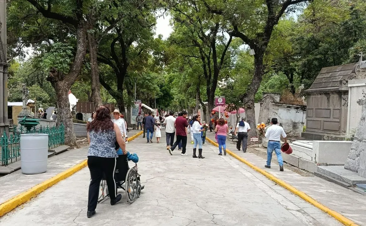 Ayto Pue Panteon Municipal Dia Madres