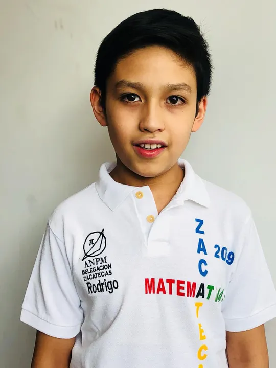 Estudiante zacatecano gana medalla de oro en Competencia Internacional de Matemáticas