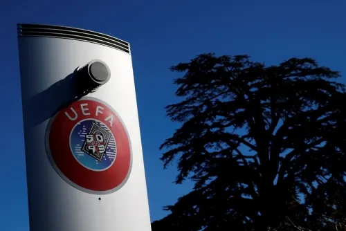 UEFA prevé el regreso de aficionados a los estadios a finales del 2020