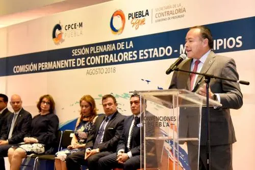 Contralores de Puebla suman esfuerzos en modernización de la gestión pública