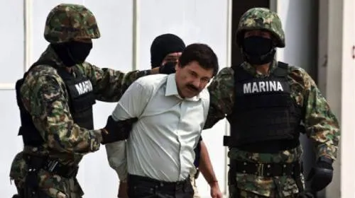 El Chapo escucha voces inexistentes en su celda