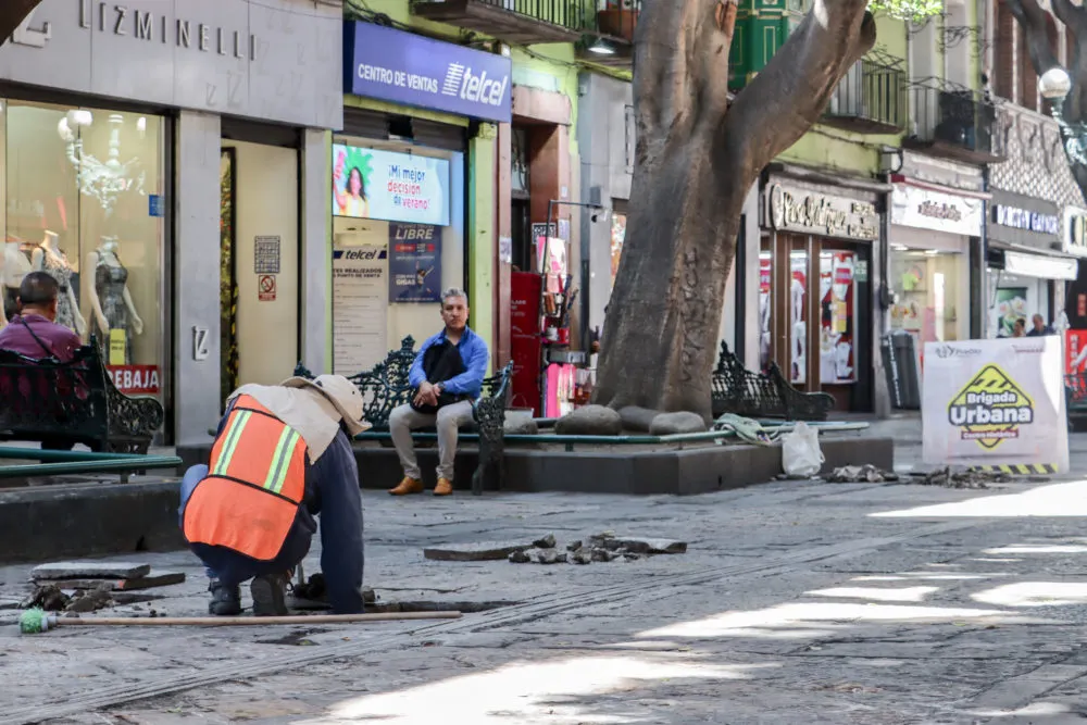 Realizan mantenimiento integral en calles del Centro Histórico previo a Semana Santa