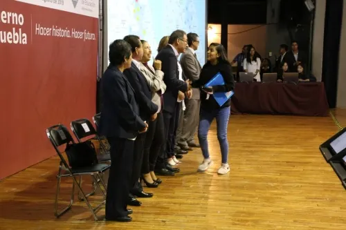 Gobierno del estado comienza con la asignación de plazas para maestros
