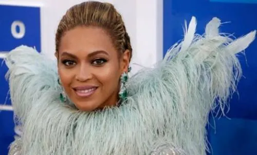 Beyoncé canta en español Mi Gente con J Balvin para ayudar a México y Puerto Rico (+video)
