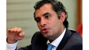 Emite declaración de 3 de 3 líder nacional del PRI