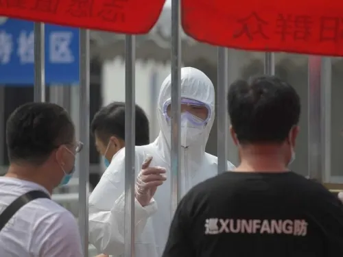 China confina a casi medio millón de personas cerca de Pekín