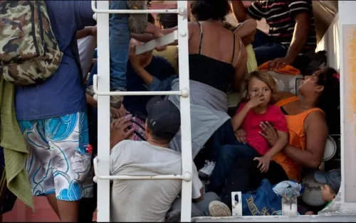 Migrantes reviven peligro en el lomo de “La Bestia”