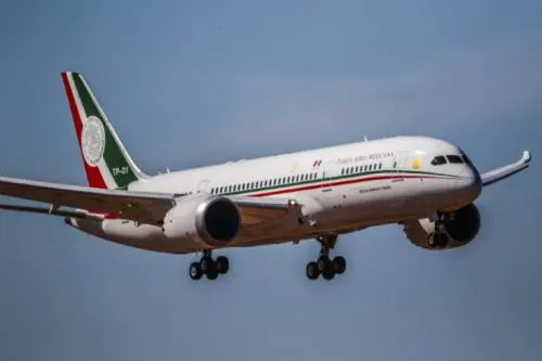López Obrador subastará avión presidencial a partir del 1 de diciembre, promete fama al comprador