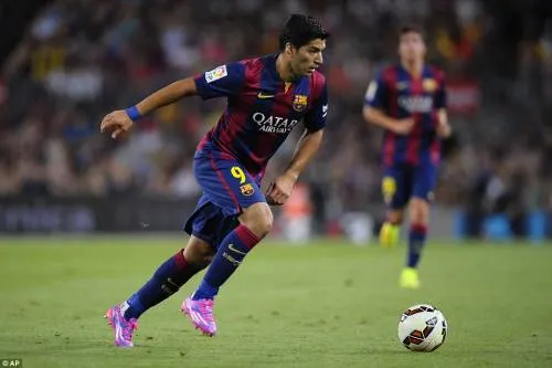 Luis Suárez se lesiona en el muslo derecho