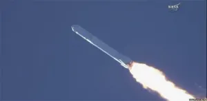 Explota cohete de la NASA a minutos del despegue