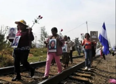 Mujeres centroamericanas buscan a sus hijos perdidos en México