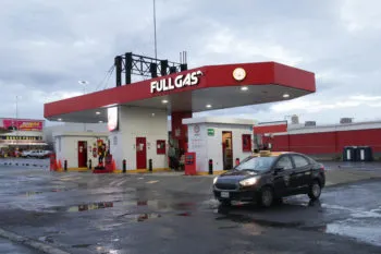 Autoridades municipales refuerzan control a establecimientos que manejan combustibles en Puebla