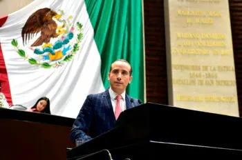 Lamenta Mario Riestra ratificación de Zoé Robledo como director del IMSS