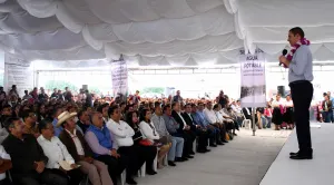 Gobernador recorre el CIS de Zacatlán