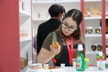 Crece personal ocupado en comercio y servicios en Puebla: Economía