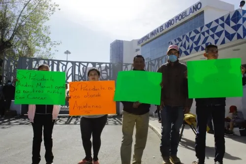 Protestan en HNP por falta de medicinas contra cáncer en niños