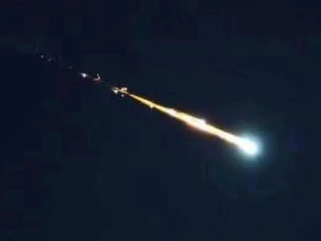 En zona limítrofe de Veracruz y Puebla resplandece el cielo