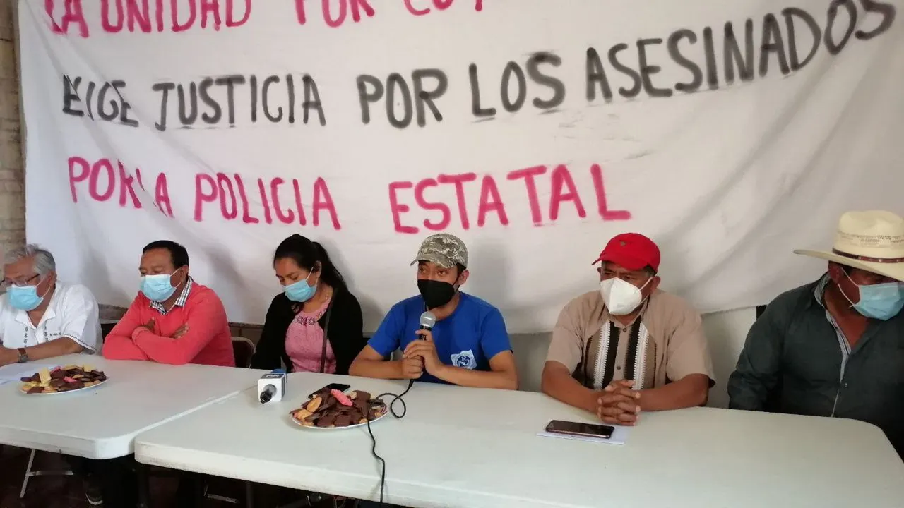 Al menos 9 policías estatales están involucrados en enfrentamiento con habitantes de Coyomeapan