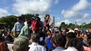 “Jorge Luis, ¿andas haciendo campaña o estás ayudando?”