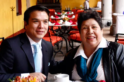 Panal coquetea con priistas para el Senado