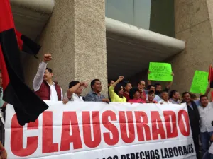 Ex burócratas piden apoyo a BAR y ella se compromete a reinstalarlos en sus puestos