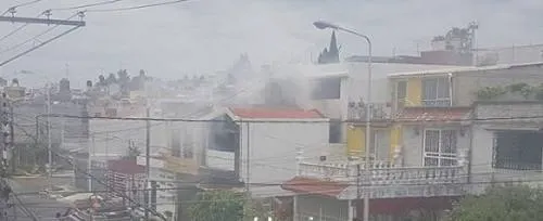 Se incendia vivienda en Lomas de Loreto