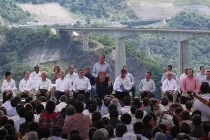 Con Corredor México-Tuxpan, país se vuelve más competitivo: EPN-RMV