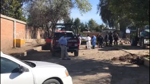 Hallan cuerpo semidesnudo afuera del panteón de Chachapa