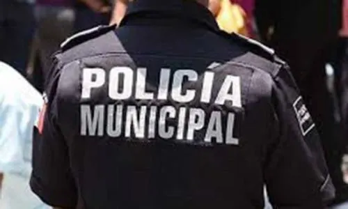 Detienen Fuerzas Municipales de Puebla a persona por robo a usuaria de transporte público.
