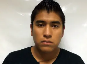 Compró camioneta y dio a cuenta automóvil robado; policías lo aseguraron