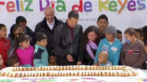 Peña convoca a eliminar barreras que frenan el crecimiento de México