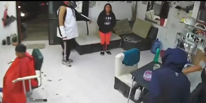 Vecinos de la colonia Santa Lucía exigen operativos de seguridad tras asalto en estética