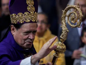 Norberto Rivera pide a mexicanos esforzarse para mejorar situación del país