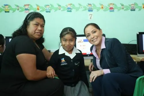 Dinorah López promueve los valores en la primera infancia