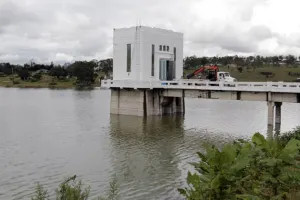 Frente frío, posible causa de peces muertos en Valsequillo