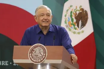 La UNAM perdió su esencia y se volvió individualista: AMLO