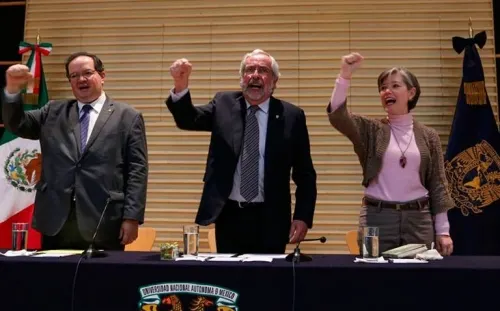 Graue rechaza intromisión en la UNAM ante propuesta de Morena