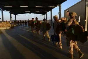 EEUU aísla a militares en Italia por temor a ébola