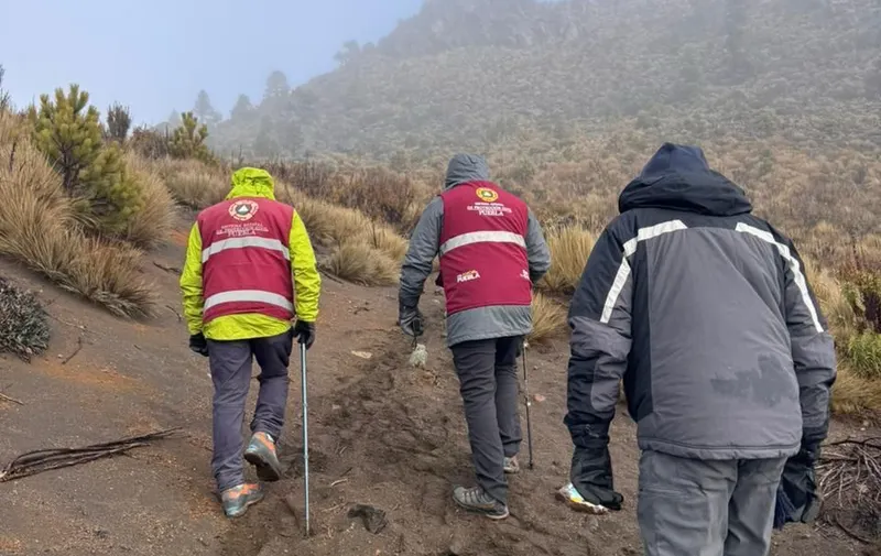 Gobierno de Puebla coordina rescate de alpinistas extraviados en el Citlaltépetl