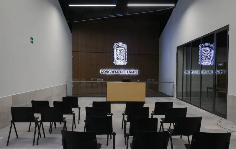 Anoche pobladores de La Magdalena Tetela alertaron por la desaparición del menor Oscar, de 13 años, quien accidentalmente cayó a la barranca conocida como El Texis y la corriente lo arrastró.