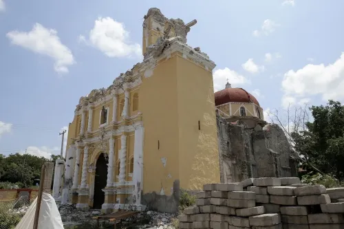 A tres años del 19S la iglesia de Santiago Apóstol en Atzala se encuentra en ruinas
