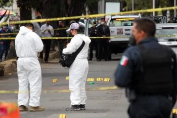 Niña baleada en fila de vacunación en Puebla está delicada y será operada