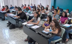 Universitarios poblanos son cada vez más precoces